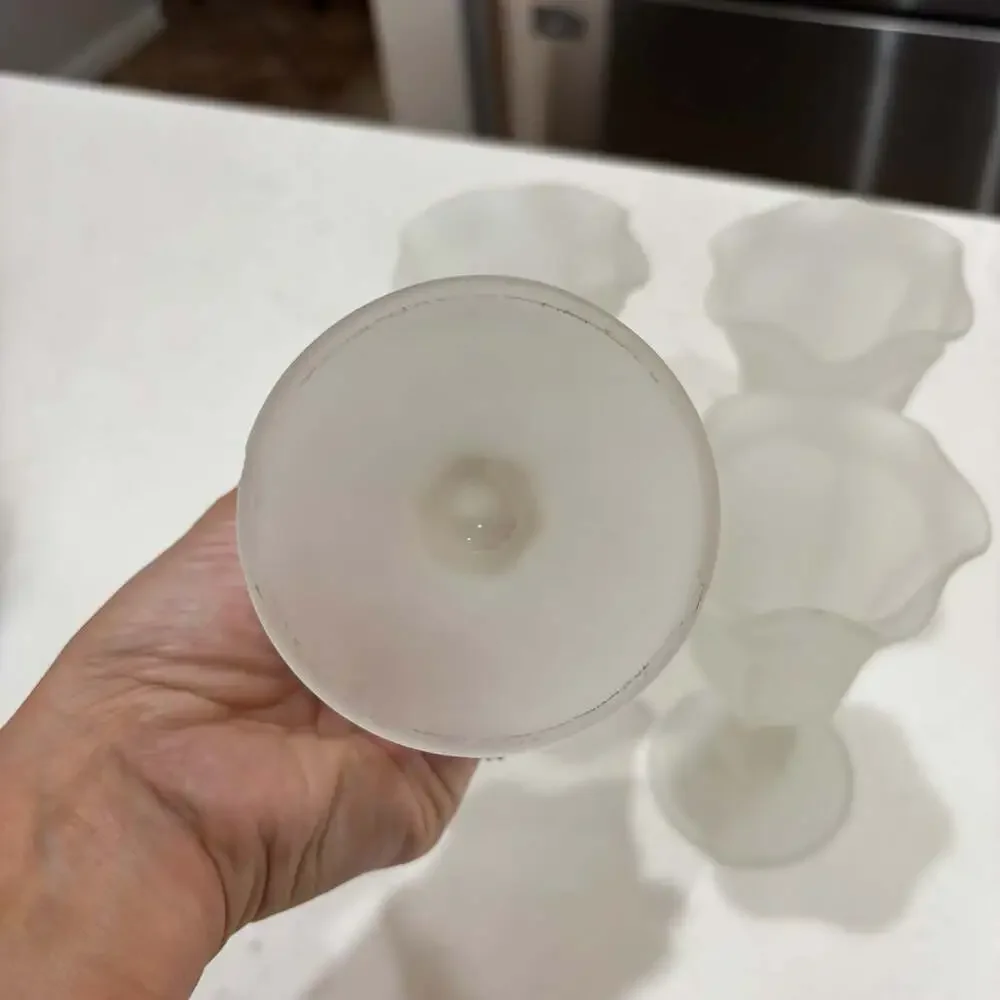 Vintage  Frosted Satin Glass Ruffled Sherbet Dessert Dishes - Set of 4. 6.5”